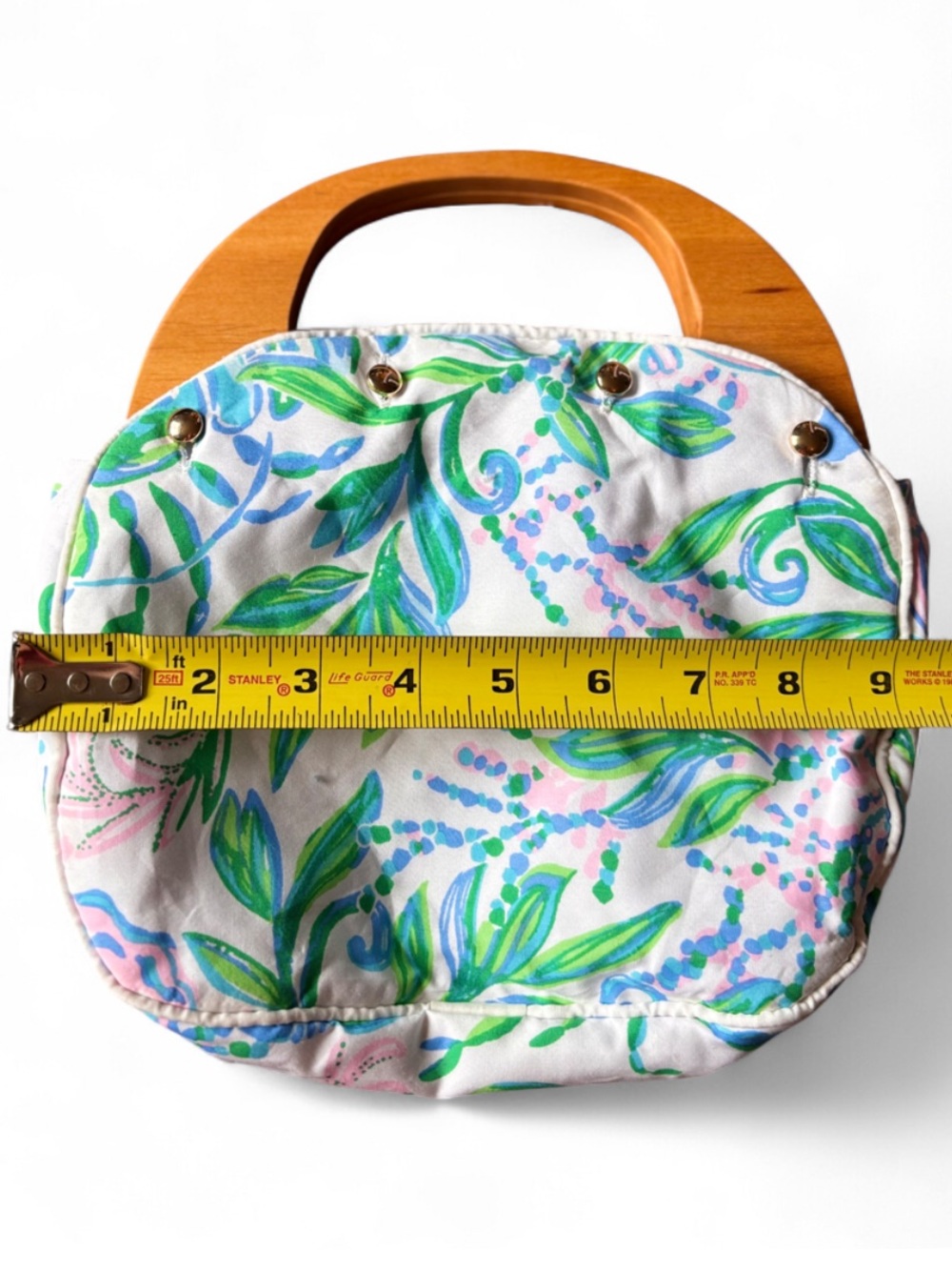 Lilly Pulitzer Reversible Bermuda Bag Wood Handle Resort White Seersucker - Picture 3 of 7